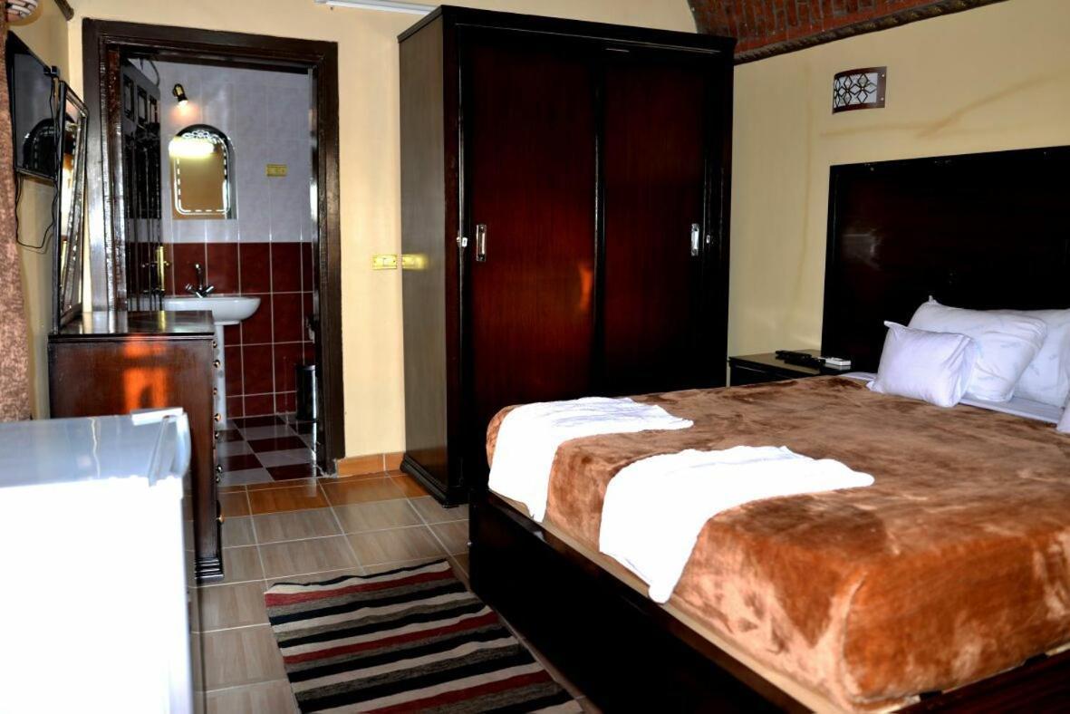 Kato Narty Hotel Асуан Екстериор снимка
